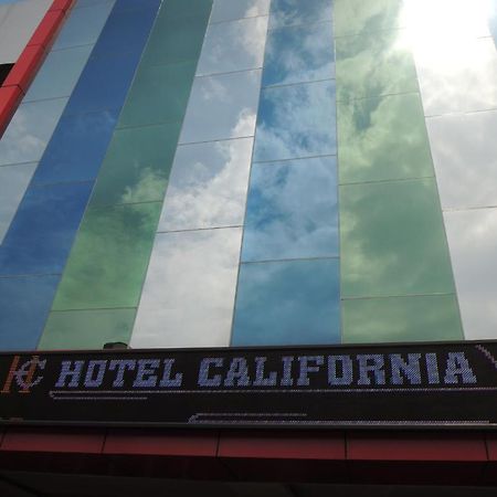 California Hotel جاكرتا المظهر الخارجي الصورة
