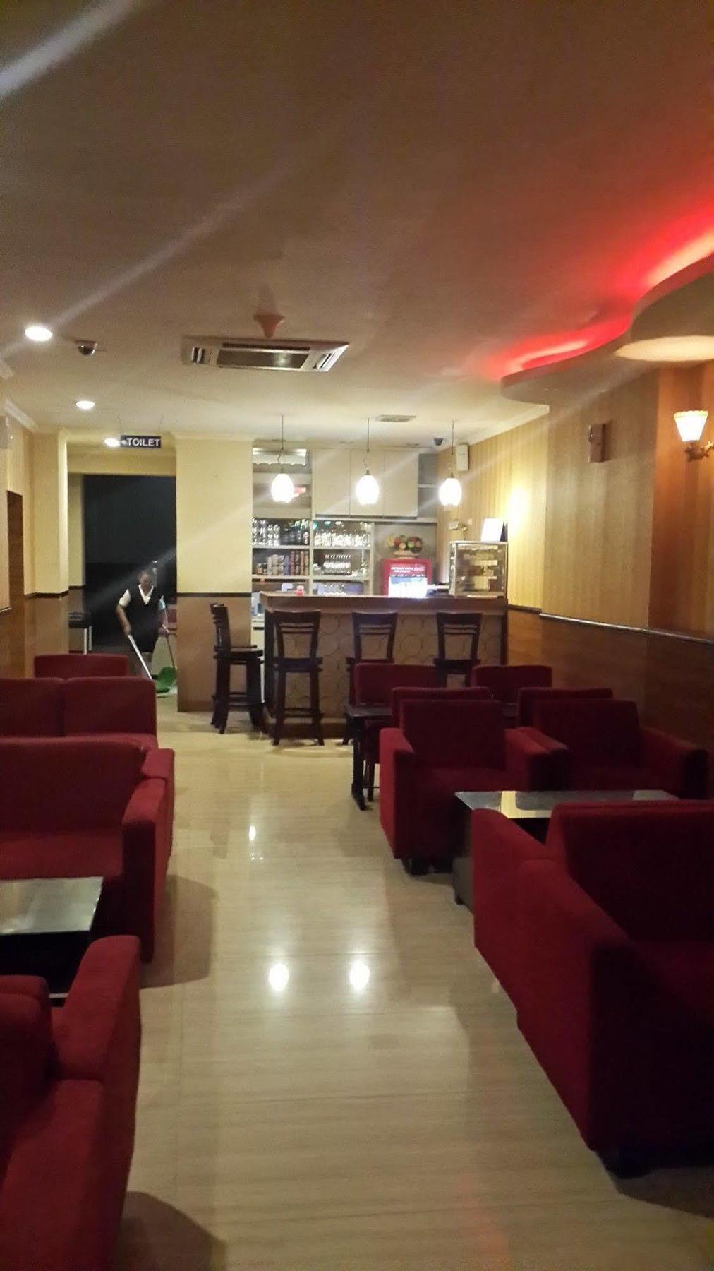 California Hotel جاكرتا المظهر الخارجي الصورة